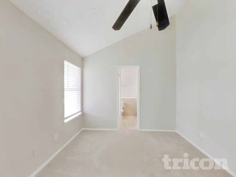 Building Photo - 19910 Faye Oaks Dr