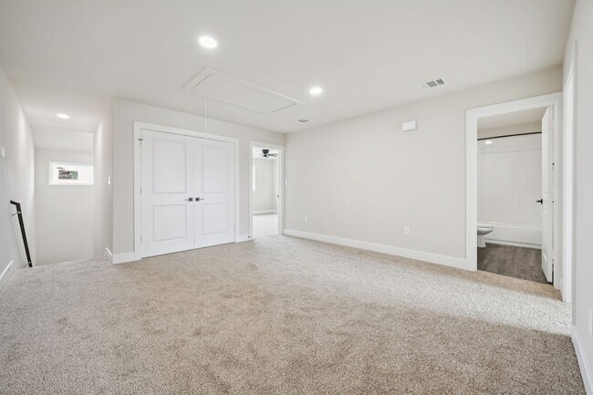 Building Photo - 3505 Taas Dr