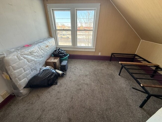 Building Photo - Single Family Home Available for Rent!