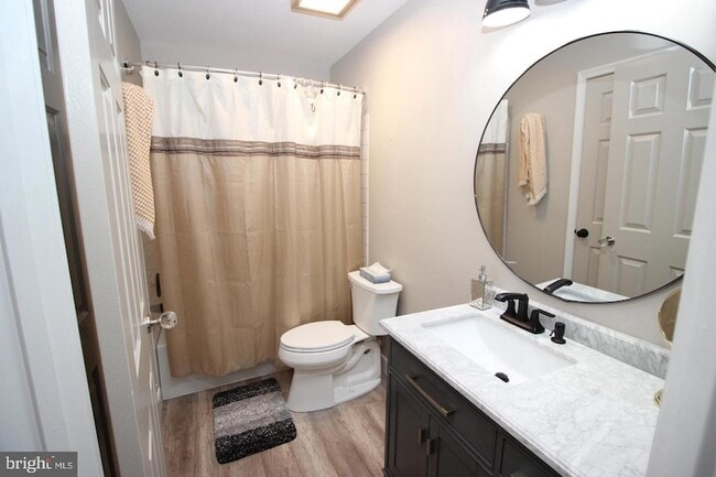 Building Photo - 36 Honey Locust Ln