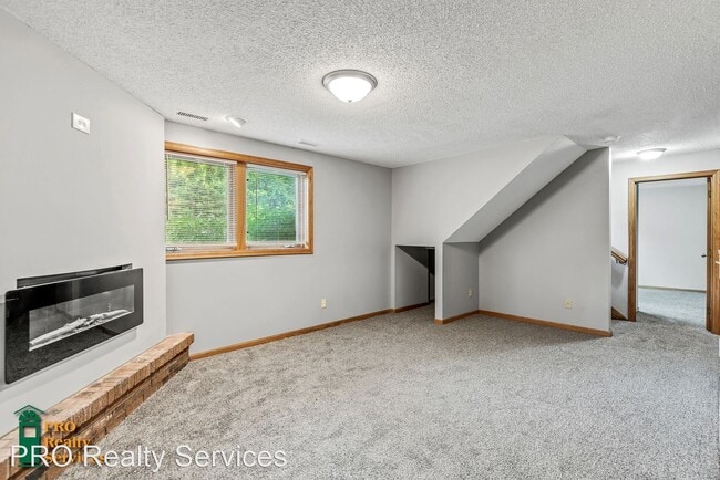 Building Photo - 3 br, 2 bath House - 7710 Greenwood Dr