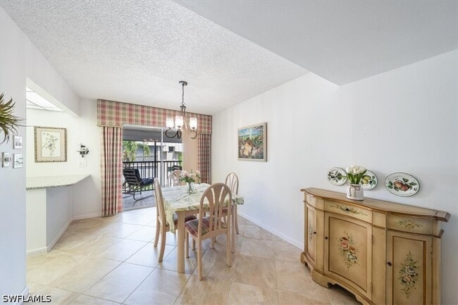 Building Photo - 788 Park Shore Dr