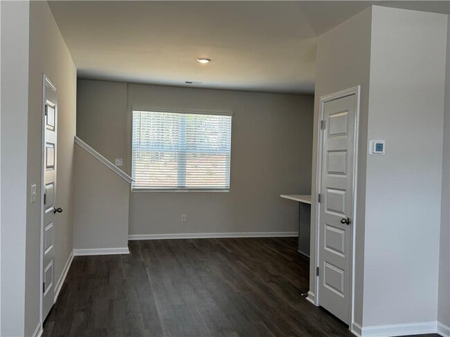 Building Photo - 79 Holland Cv