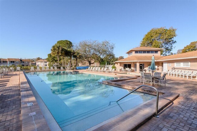 Building Photo - 4826 Myrtle Oak Dr