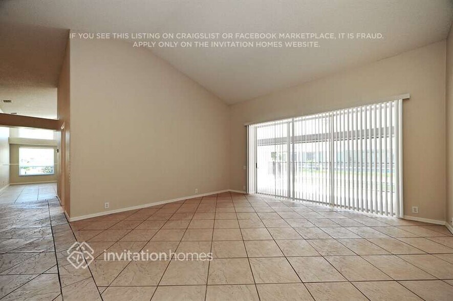 Building Photo - 437 Waterford Cir E