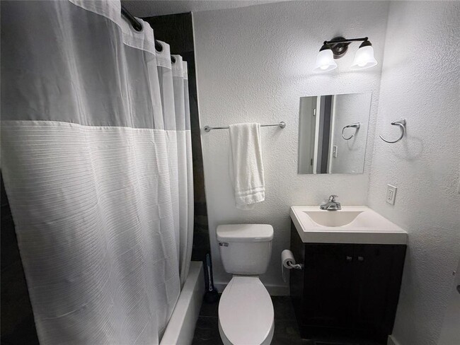 Building Photo - 5808 Cherry Park