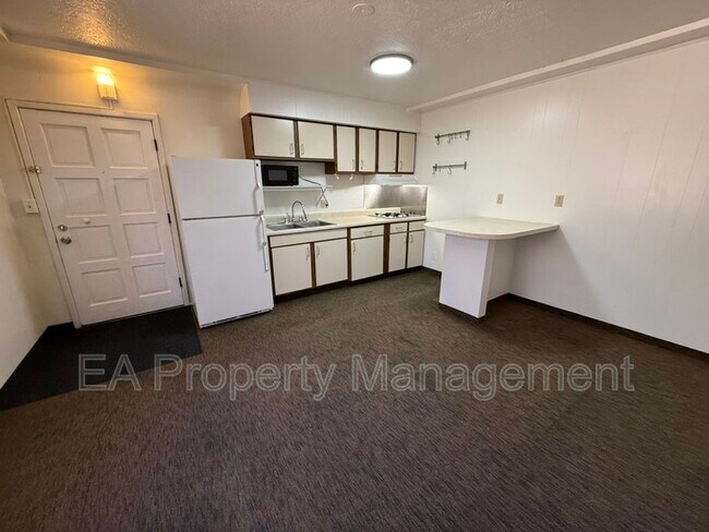 Building Photo - 7700 Mcknight Ave NE