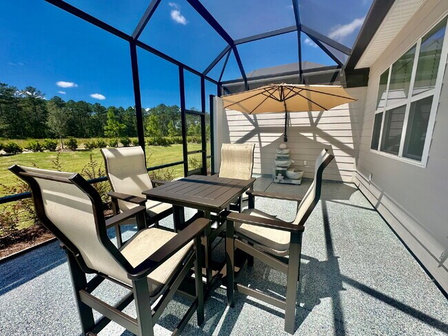 Building Photo - Margaritaville Two Bedroom Fully Furnished Home!