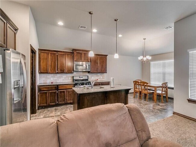 Building Photo - Welcome to this amazing home situated on a...