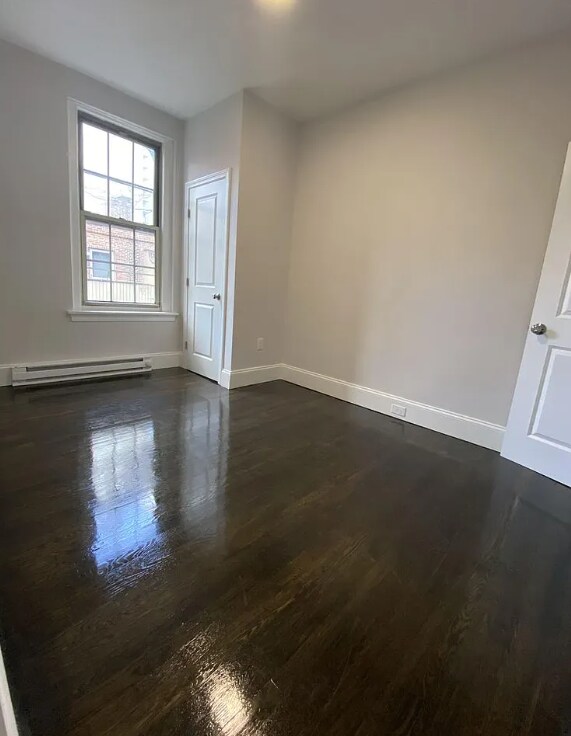 Building Photo - 44 Clearway St