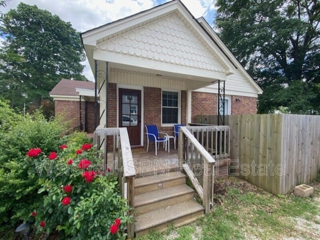 Building Photo - 4915 1st Ave