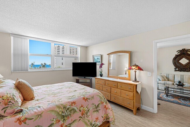 Building Photo - 2929 S Ocean Blvd