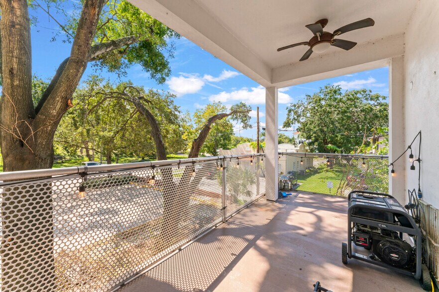2nd floor Balcony - 113 S Newport Ave