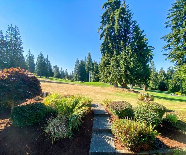 Building Photo - 5Bd/2.5Ba Redmond Home