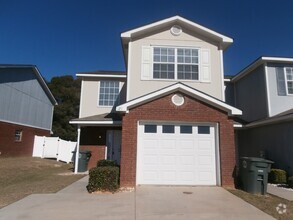 Building Photo - Wakefield Subdivision!!  END UNIT