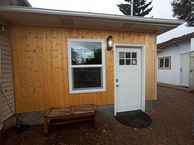 Building Photo - 4510 SE 99th Ave