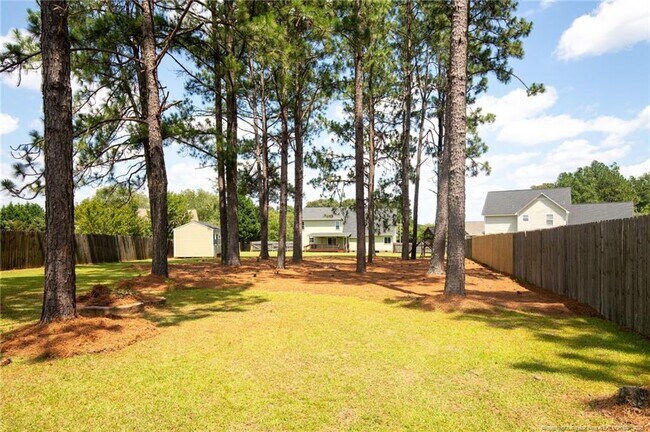 Building Photo - 114 Terrier Way