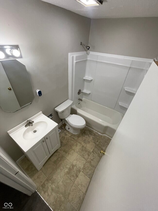 Building Photo - 3346 Hovey St