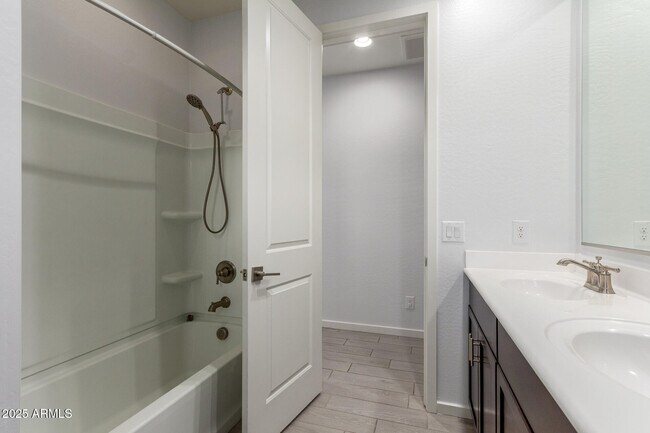 Building Photo - 4512 Suncup Dr