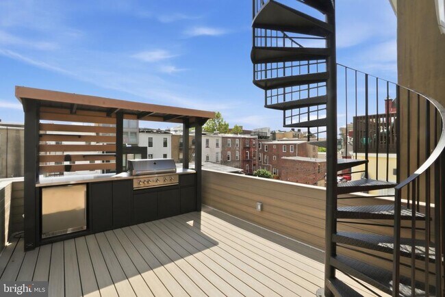 Building Photo - 1326 Corcoran St NW
