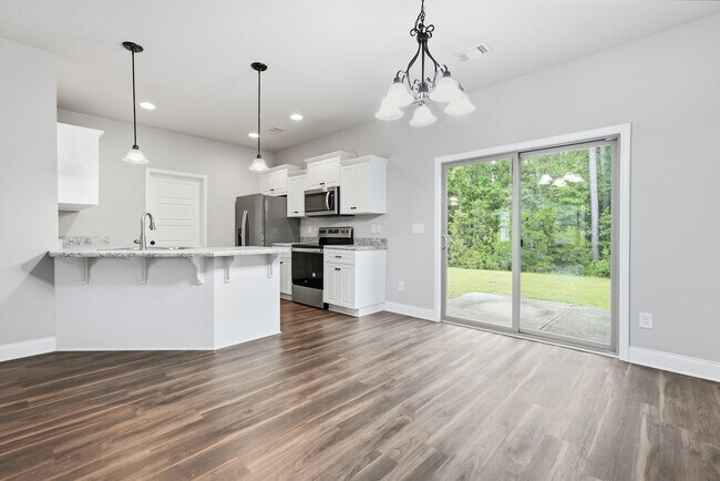 Building Photo - 217 Timberlake Dr