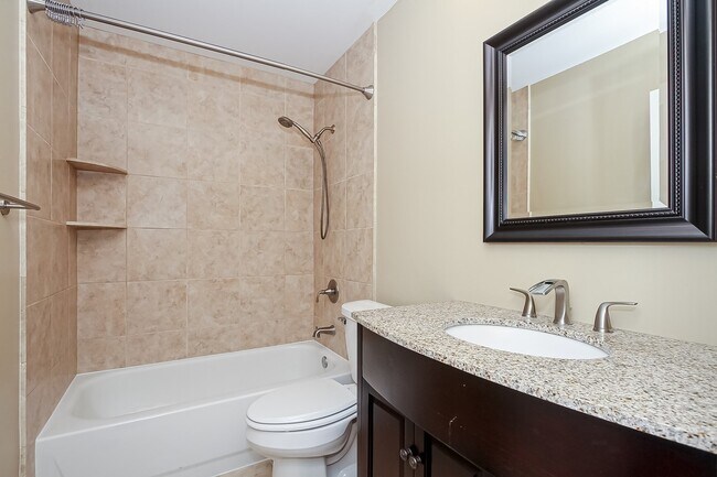 Building Photo - 39759 N Tee Side Ct
