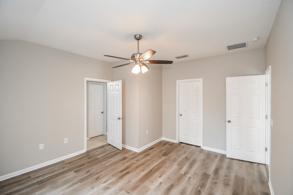 Building Photo - 5107 Johnson Creek Dr