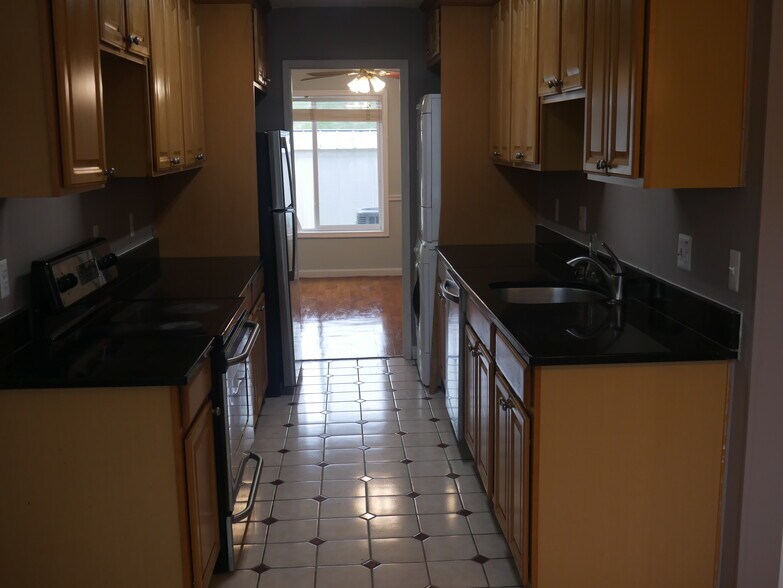 Building Photo - 322 Reneau Way