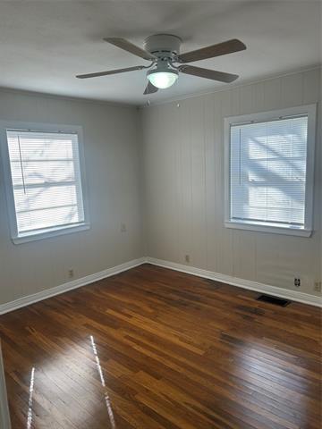 Building Photo - 924 S Lee Ave