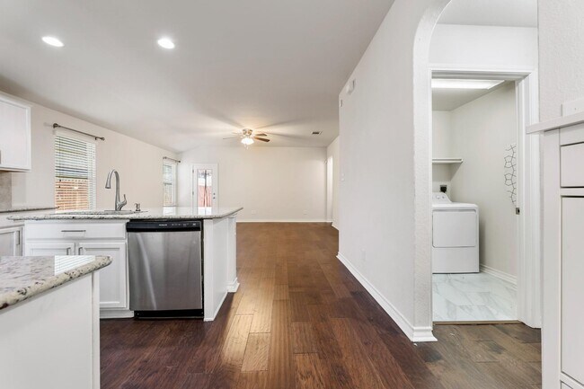 Building Photo - 13026 Maestro Spark