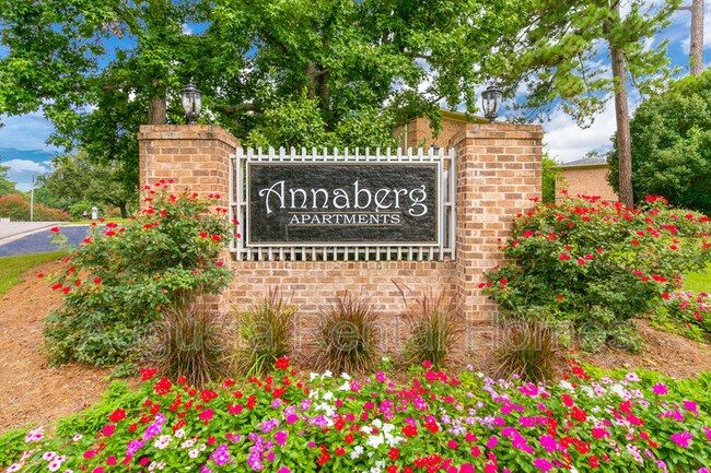 Building Photo - 2905 Arrowhead Dr