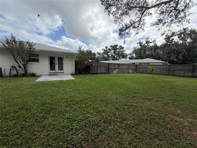 Building Photo - 1405 Crystal Ct