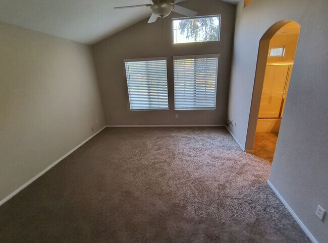 Building Photo - Cypress Townhomes - End Unit - 2 Garage - Scripps Ranch