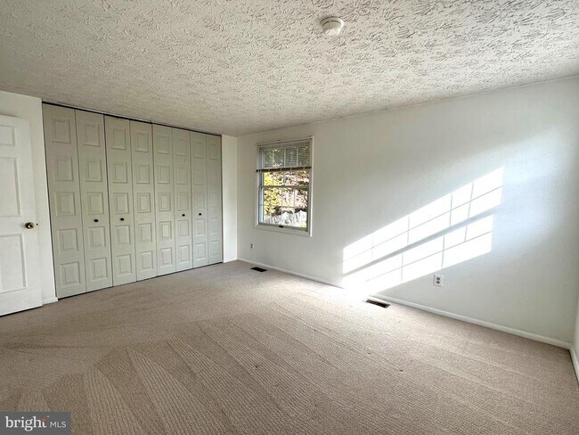 Building Photo - 4313 Lamarre Dr