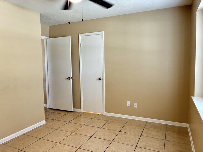 Building Photo - 10314 Autumn Harvest Dr