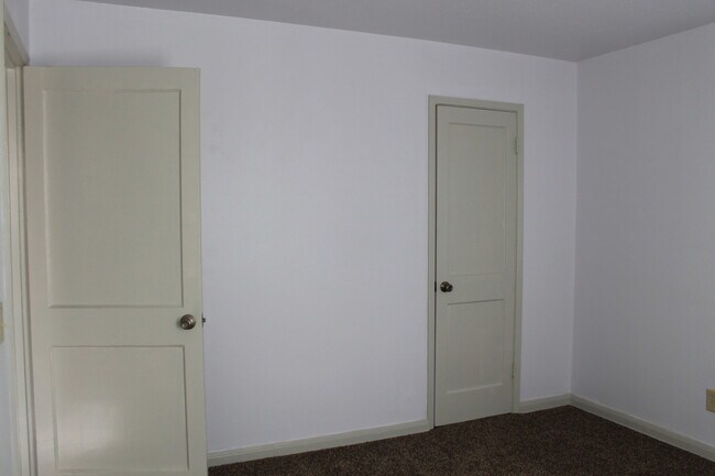 Building Photo - 426 E Northrup Dr