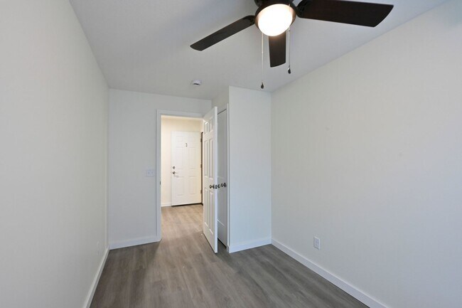 Building Photo - 108 Western Ave