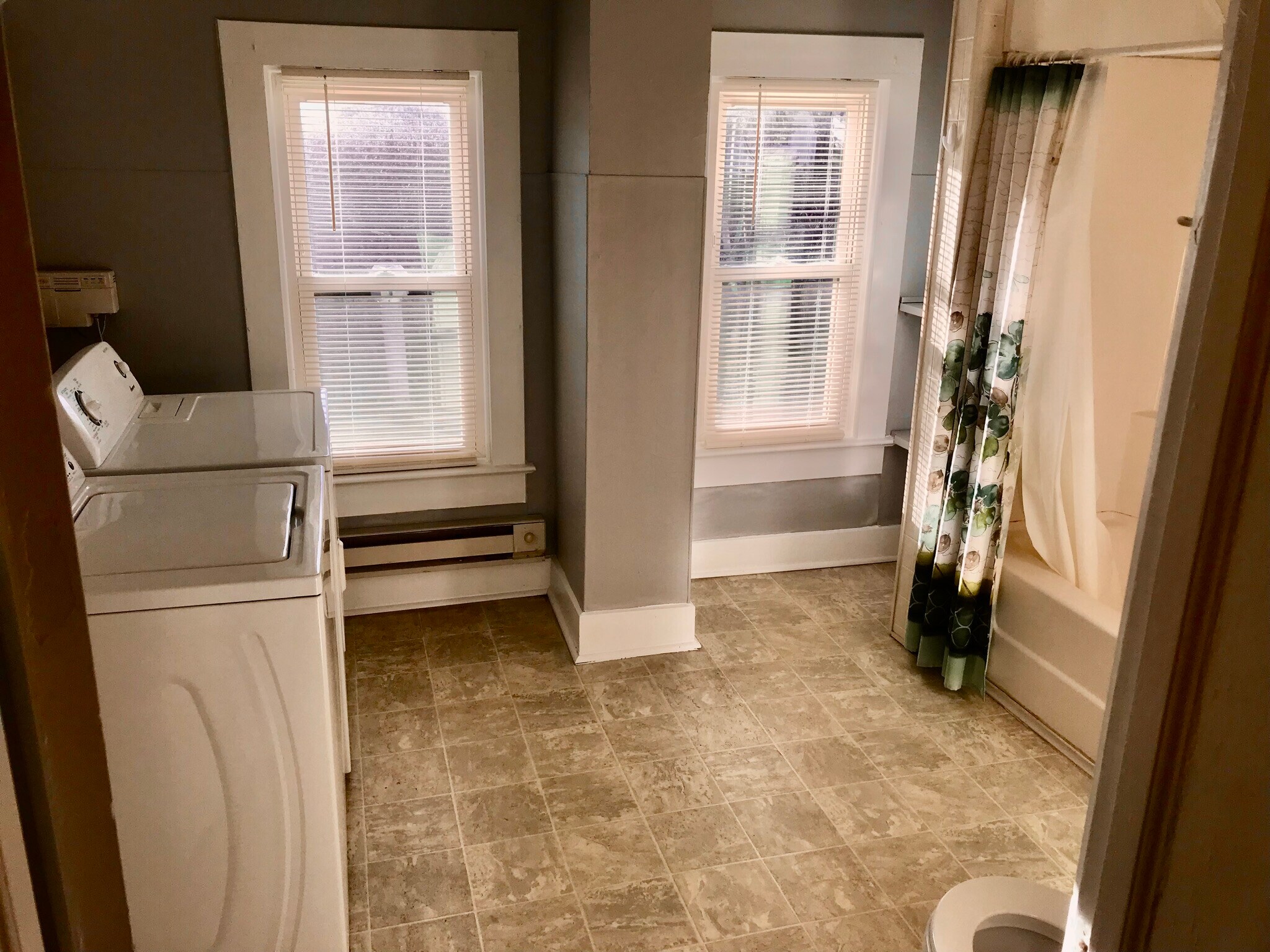 Building Photo - 732 Polk St