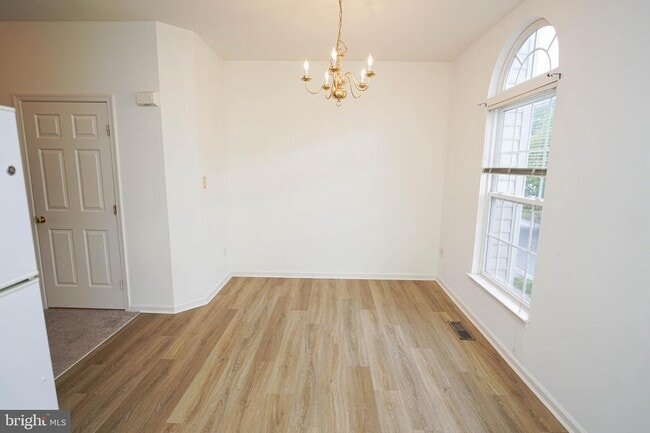 Building Photo - 38116 E Chester Ln