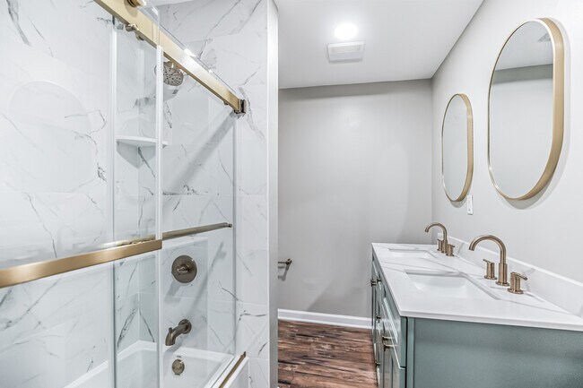 Building Photo - 203 Ford St