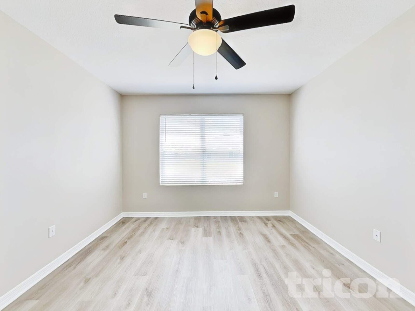 Building Photo - 935 Summer Glen Dr