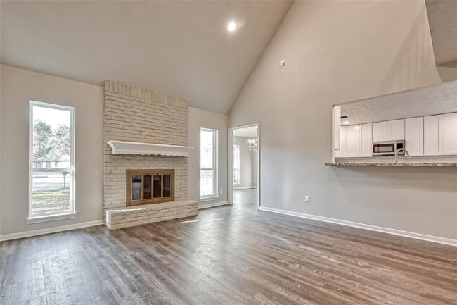 Building Photo - 3615 Highfalls Dr