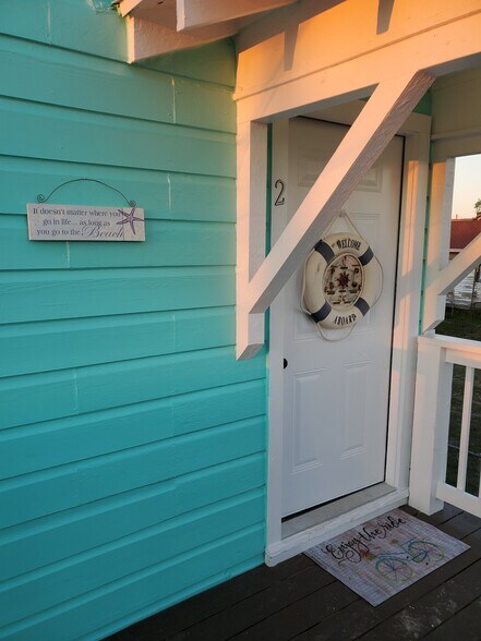 Front door entry - 2919 Avenue R