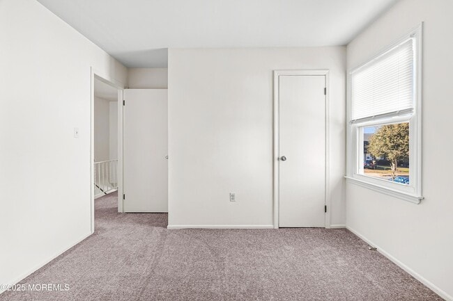 Building Photo - 144 New Cedar Ln