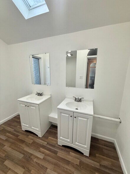 Building Photo - 32 Garner St