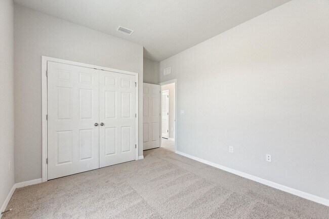 Building Photo - Deposit-Free! Modern, energy efficient hom...