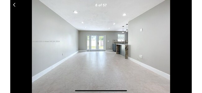 Building Photo - 13804 Kendale Lakes Dr