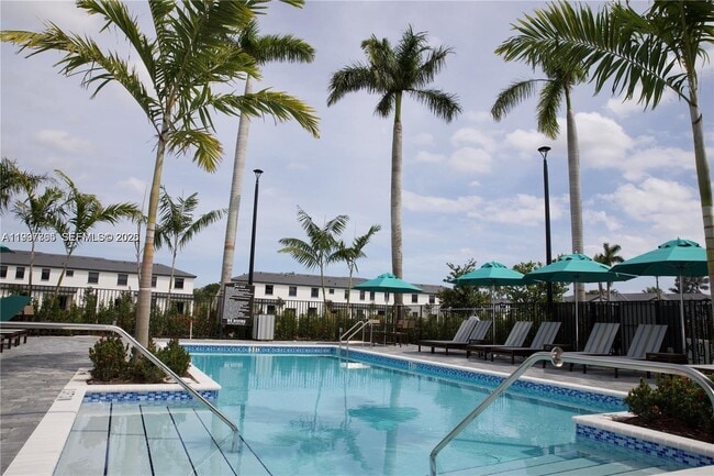 Building Photo - 5001 Peacock Wy