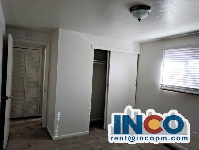 Building Photo - 3237 S Huron St