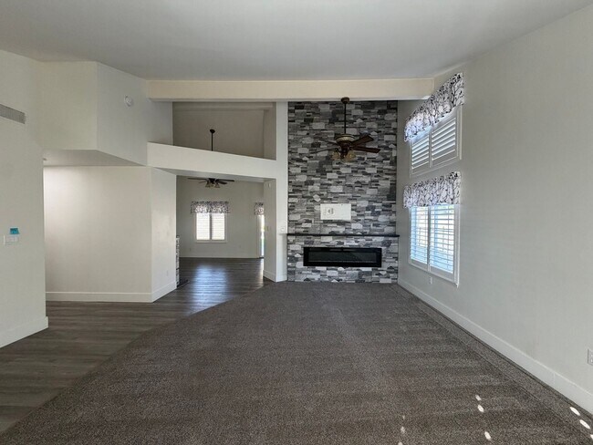 Building Photo - 12306 Andes Ave
